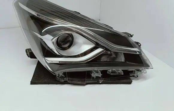 Toyota Yaris Headlight/headlamp 21211BZRLDEM2 L2000 21211BZRLEMN2
