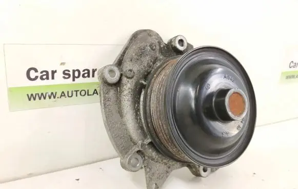 Mercedes-Benz E W212 Water pump DALISID2517 A6422001301 6422001301