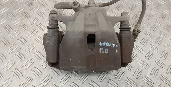 Toyota Urban Cruiser (XP110) Front brake caliper 