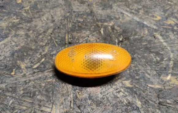 Suzuki Alto Front fender indicator light
