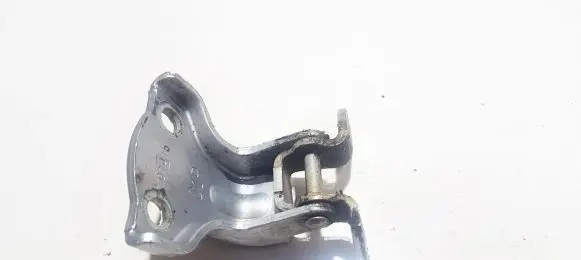 Opel Antara Front door upper hinge