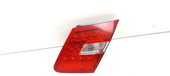 Mercedes-Benz E W212 Tailgate rear/tail lights A2128200864