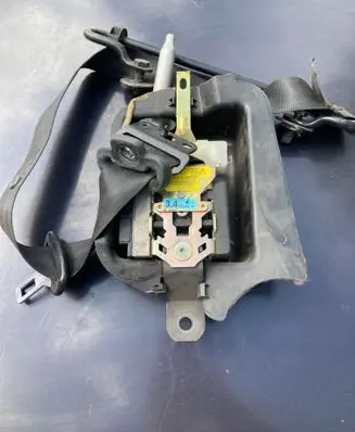 Mazda 323 Front seatbelt 60359 00057249
