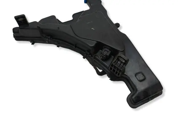 Audi A4 S4 B9 Windshield washer fluid reservoir/tank 8W0955451G 8W0955451H