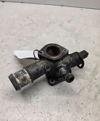 Audi A4 S4 B5 8D Engine coolant pipe/hose 038121133A