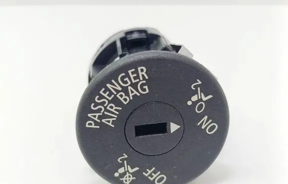 BMW 1 F20 F21 Passenger airbag on/off switch 9196886