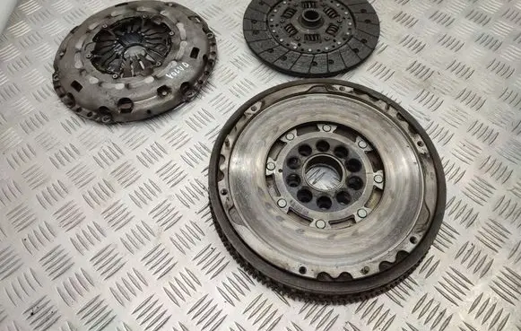 Volvo XC70 Clutch set kit 124040310