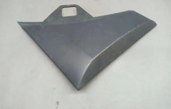 Rear fender molding trim