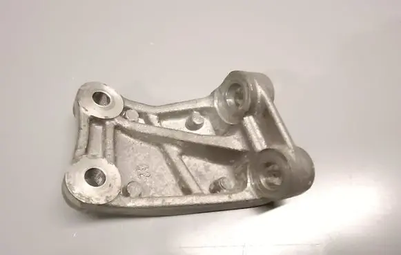 KIA Niro Generator/alternator bracket 3739003900