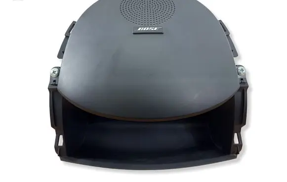 Renault Koleos I Subwoofer grill/trim 68270JY60