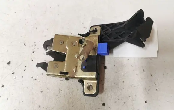 Audi A4 S4 B6 8E 8H Tailgate/trunk/boot lock/catch/latch 8E5827505