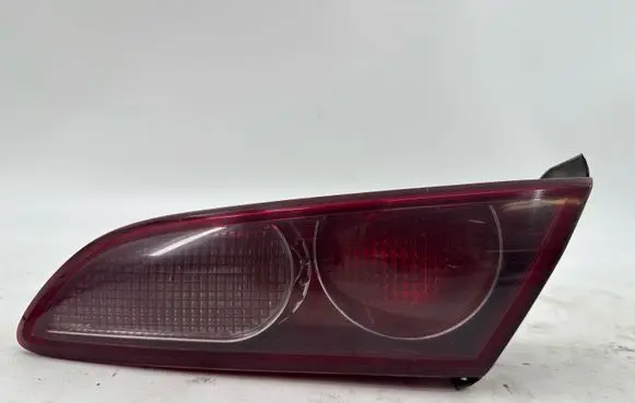 Tailgate rear/tail lights