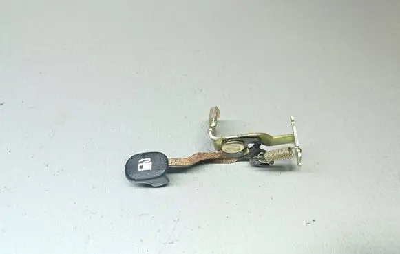 Hyundai Santa Fe Fuel cap release pull handle 
