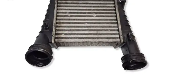 Volkswagen PASSAT B5.5 Intercooler radiator 3B0145805D
