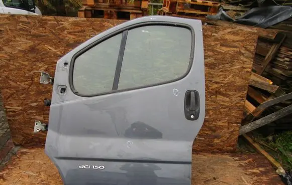 Renault Trafic II (X83) Front door