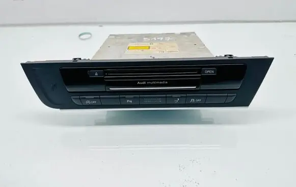 Radio/CD/DVD/GPS head unit
