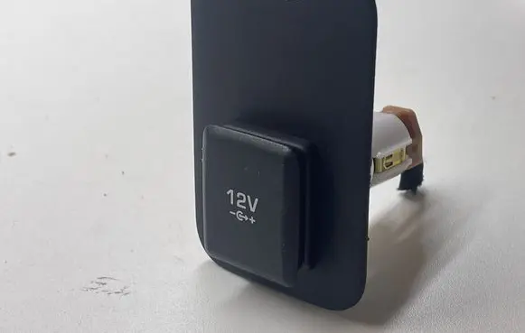 Jaguar I-Pace Cigarette lighter JX6315K040CA