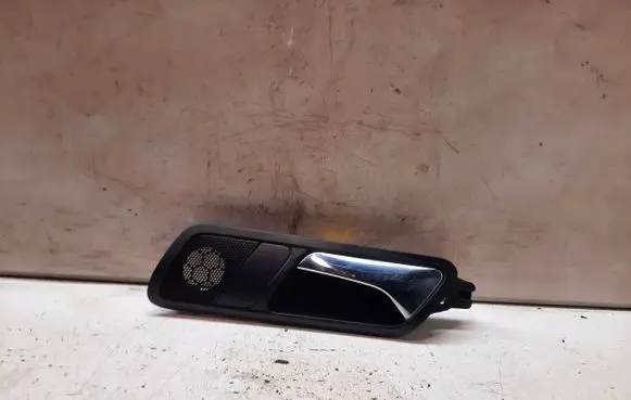 Volkswagen PASSAT B6 Rear door interior handle 3C4839113