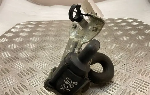 Volvo XC90 Electric auxiliary coolant/water pump 31368143