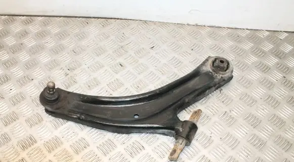 Nissan X-Trail T31 Front lower control arm/wishbone