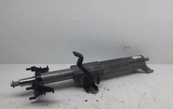 BMW 5 G30 G31 Steering wheel axle 6867225