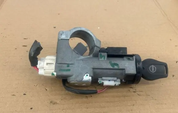 Nissan Qashqai Ignition lock 216697757 92LP0232 A3282A275