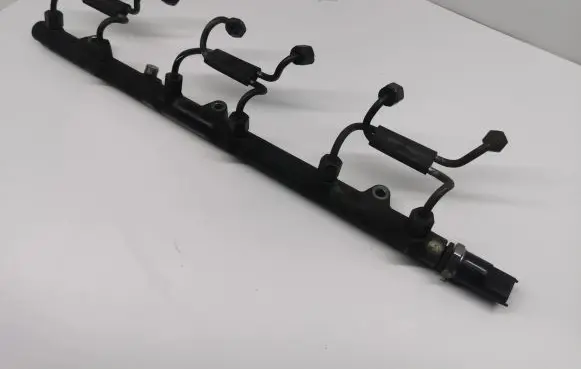 BMW 3 E46 Fuel main line pipe 0445216002