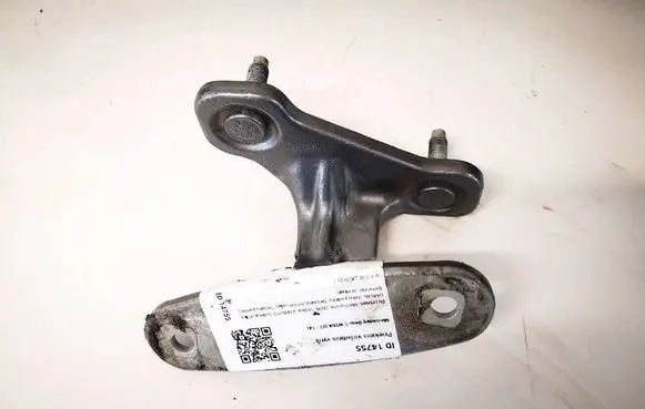 Mercedes-Benz C AMG W204 Front door upper hinge 