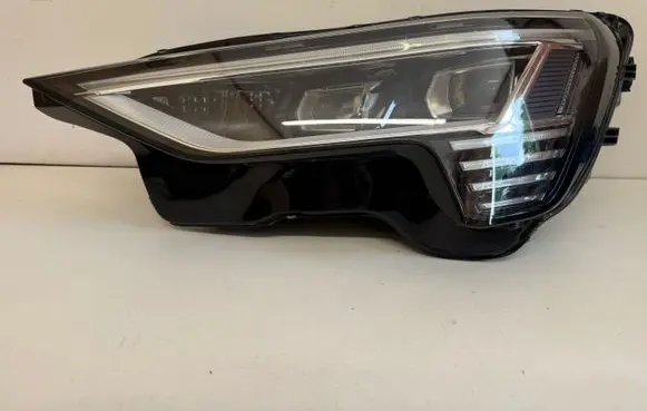 Audi e-tron Headlight/headlamp 4KE941039 030111023300 1090026