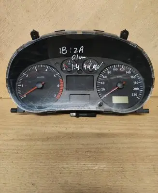 Seat Ibiza II (6k) Speedometer (instrument cluster) 6K0920850 1010990252