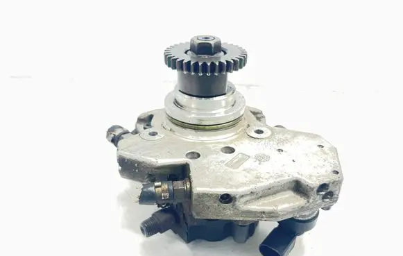 Mercedes-Benz ML W164 Fuel injection high pressure pump A6420700501