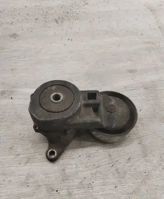 Mitsubishi Grandis Generator/alternator belt tensioner