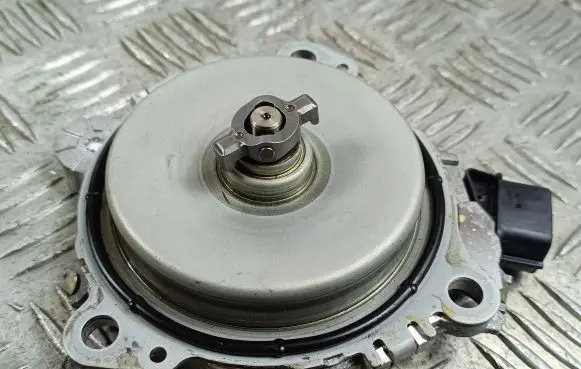 Suzuki SX4 S-Cross Vacuum pump 1274253S00