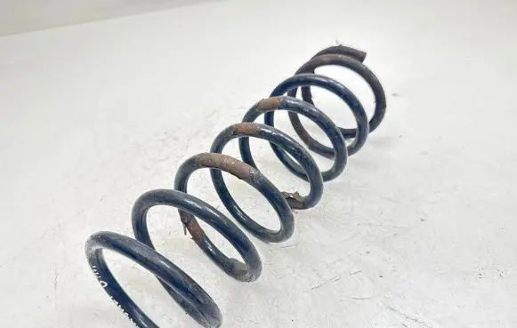 Ford Mondeo Mk III Rear coil spring