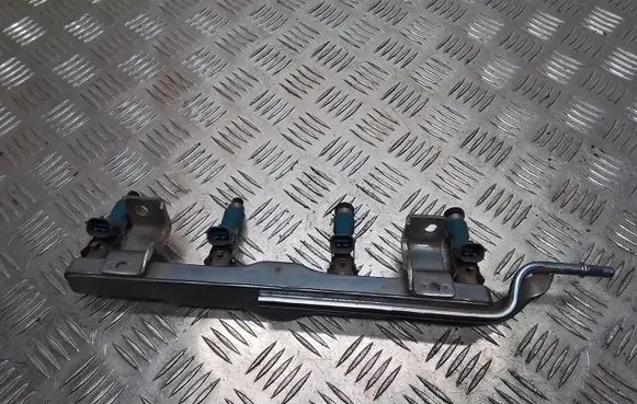 Mazda 2 Fuel injector