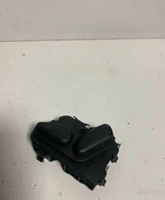 Mercedes-Benz C W203 Seat control switch 2108213851 03463815