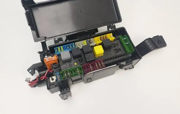 Mercedes-Benz ML AMG W166 Fuse box set A1665460143