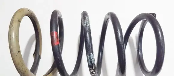 Nissan X-Trail T30 Rear coil spring