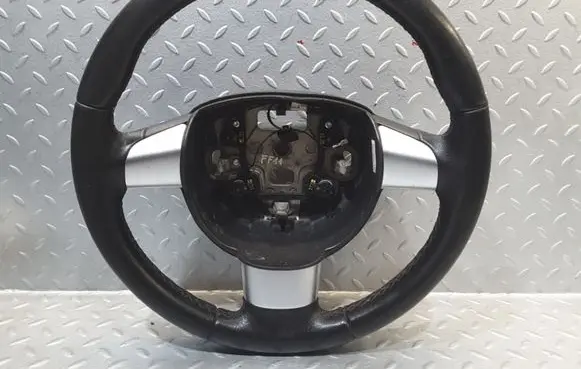 Ford Focus Steering wheel 4M513600EKW 30347732 30347728