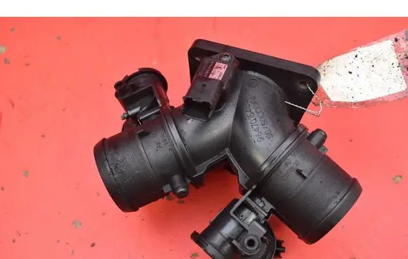 Ford Focus C-MAX Throttle body valve 9647015480