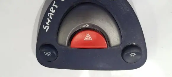 Smart ForTwo I Hazard light switch
