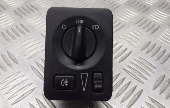 Saab 9-5 Light relay 12760589