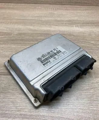 Audi A4 S4 B5 8D Engine control unit/module ECU 8D0907557S 0261204183 USED