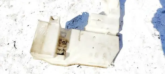 Honda Civic Windshield washer fluid reservoir/tank