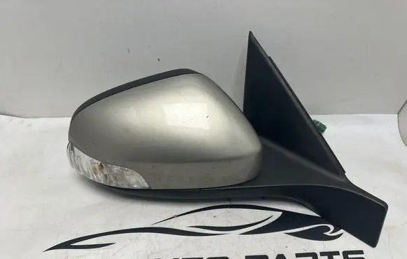 Volvo V70 Front door electric wing mirror 3004968