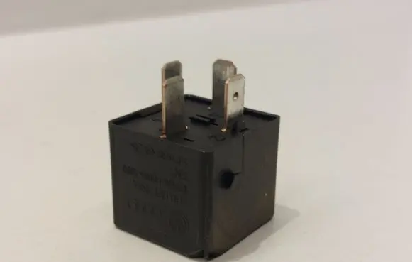 Seat Ibiza IV (6J,6P) Other relay 4H0951253A 4H0951253