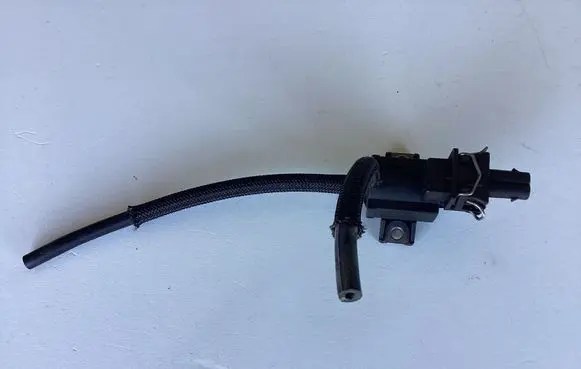 Toyota RAV 4 (XA30) Turbo solenoid valve 258600R010 72828606