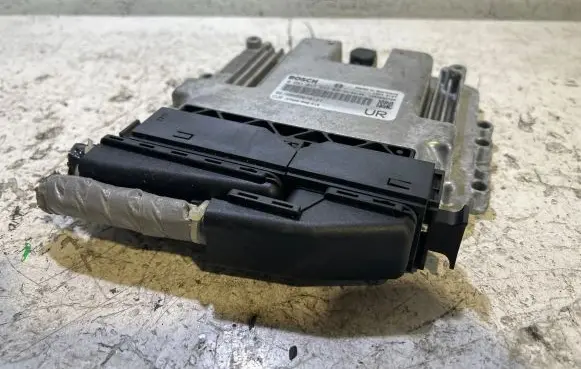 Honda CR-V Engine control unit/module 37820R06E16 0281013633 96160609070127