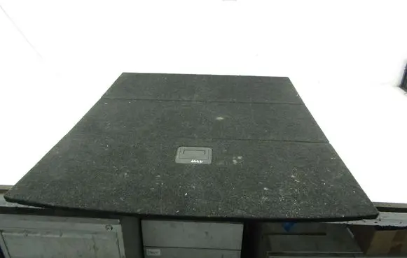 Volkswagen PASSAT B6 Trunk/boot floor carpet liner 3C9863463F