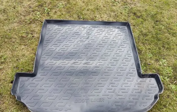 KIA Sorento Rubber trunk/boot mat liner 